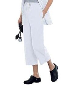 Poplin fabric capri ladies with 2 side pockets with 1 back pocket elasticated twill drawstring (white) (inseam is 23 inches)